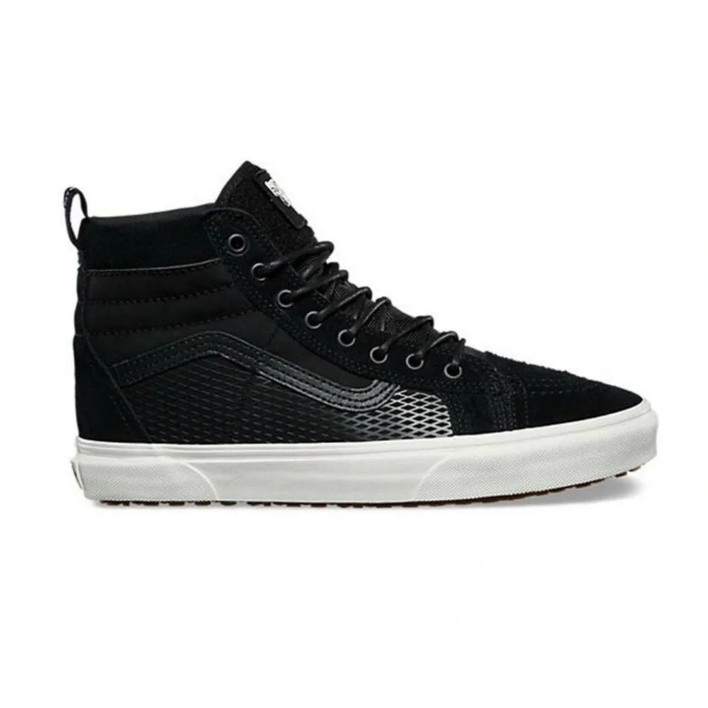 Vans men’s SK8 -Hi 46 winterized weather resistant skates black shoes M-6.5/ W-8